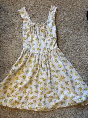 Jessica Simpson White Sundress with Yellow Lemon Print
